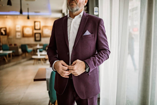 Vestir Casual Hombre - Banco de fotos e imágenes de stock - iStock Vestir Casual Hombre - Banco de fotos e imágenes de stock - iStock