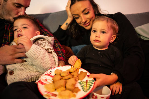 parece que tu programa favorito está en la foto de sweetie stock - 18 23 meses fotografías e imágenes de stock