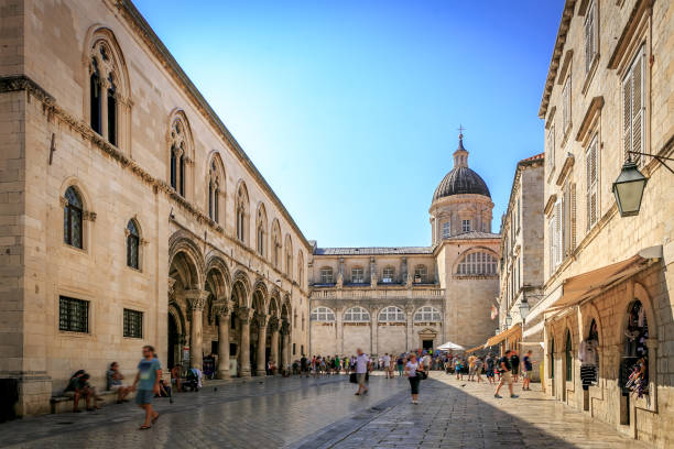 Dubrovnik city center town square in croatia Dubrovnik city center town square in croatia summer dubrovnik walls stock pictures, royalty-free photos & images