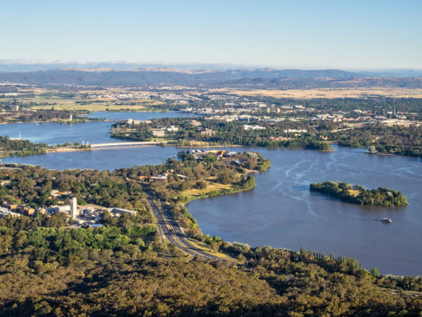 istock Lake Burley Griffin - Canberra 1291708432