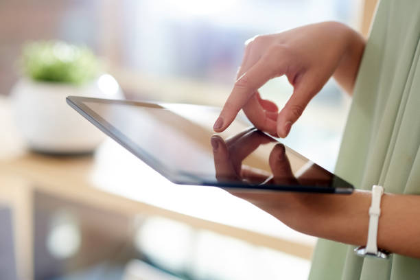 istock All her business information in one convenient place 1291720032