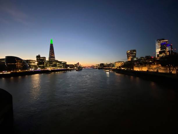 istock A view of the River Thames at night 1291721642