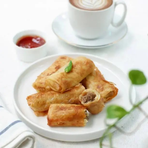 Risol is a traditional food from Indonesia. Made from spring rolls and filled with vermicelli and carrots or minced meat.