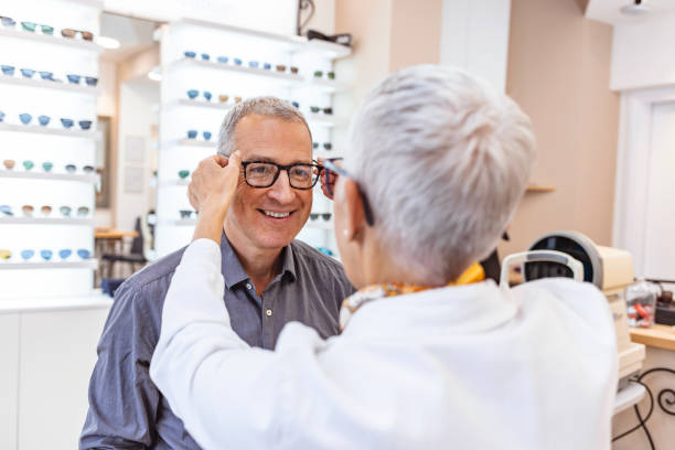 istock A new pair of eyes 1291742179