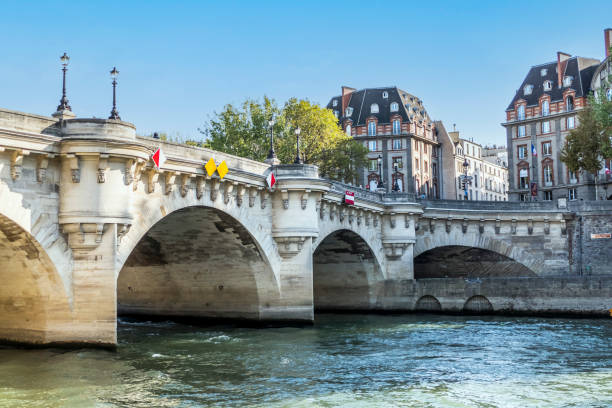 istock Paris, France - 09-12-2018:  The Pont Neuf over the Seine 1291790126