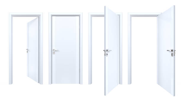 クラシックなスタイルの無垢材のドアのセットは、家の部屋の中で、閉じ、屋外で開きます。シンプルでモダンな白い木製の出入り口は、家庭のインテリアデザイン - door open house facade ストックフォトと画像