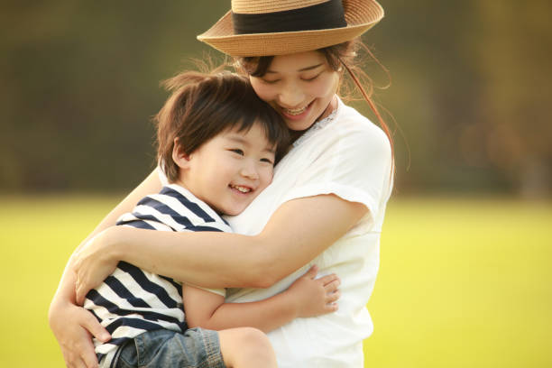 istock Smiley parent and child 1291932598