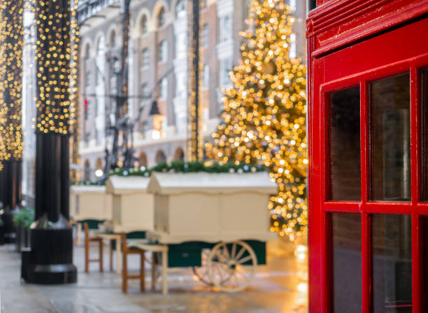 istock Christmas scene in London 1291957558