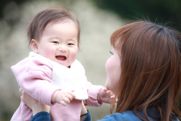 istock Smiley parent and child 1292037422