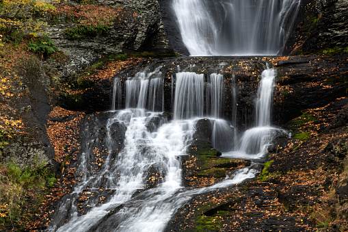 Dingmans Falls in Autumn, Delaware Water Gap National Recreation Area, Pennsylvania, USA