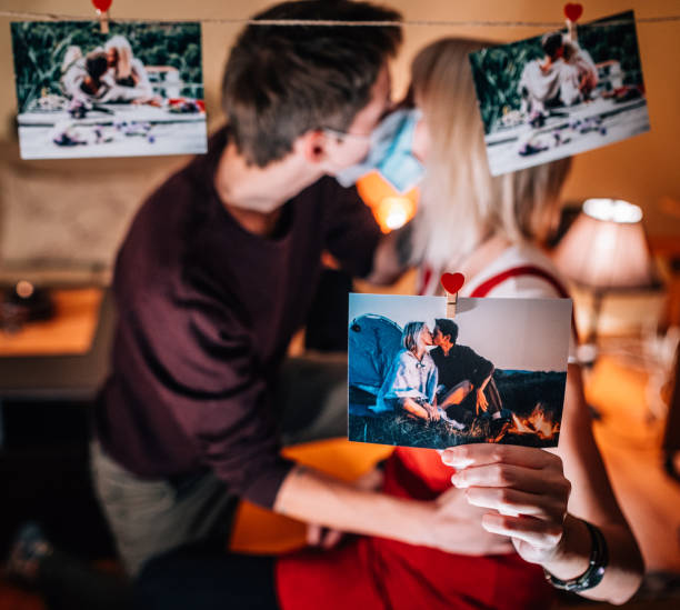 istock Happy Valentine's Day-New Normal 1292129692