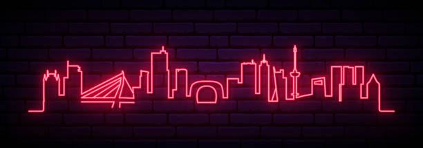 stockillustraties, clipart, cartoons en iconen met rode neon skyline van rotterdam. heldere rotterdam city lang spandoek. vectorillustratie. - rotterdam