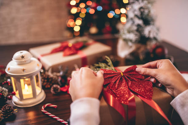 istock Finishing up Christmas gifts 1292142729