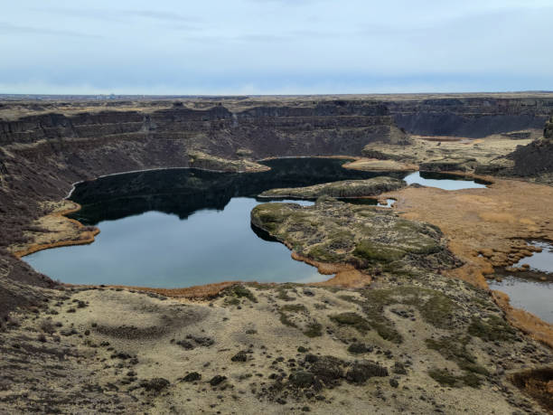 istock Dry Falls & Sun Lakes in December 1292182654