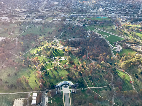 Aerial view of Arlington Cemetery fighting against the Pentagon of the United States.\nKennedy Mausoleum and tomb of the Unknown Warrior