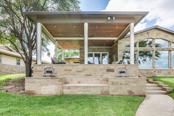 istock Beautiful architecture on rear of new home 1292196604