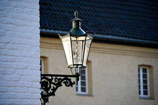 Historical gas lighting in Duesseldorf Kaiserswerth, Duesseldorf is one of the few cities where there are still many streetlights that run on gas. Approximately 14,000 of them are still standing in the city area.