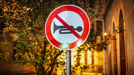 Traffic sign Do not use the horn, Istanbul, Turkey