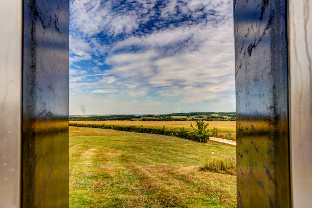 the ring of remembrance memorial at notre dame de lorette. - notre dame de lorette imagens e fotografias de stock