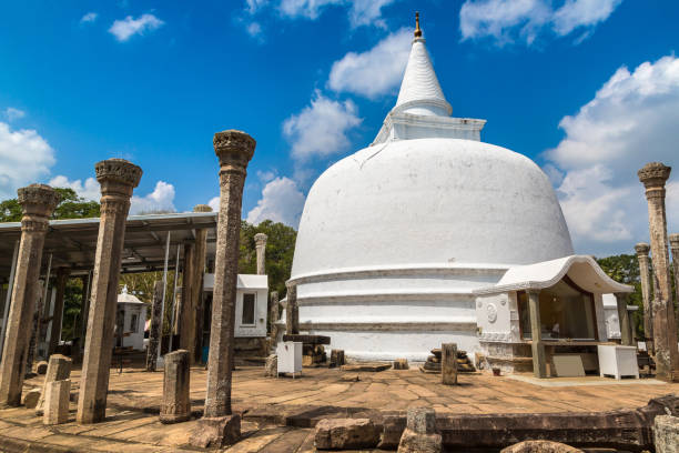 istock Lankaramaya dagoba (stupa) 1292310747