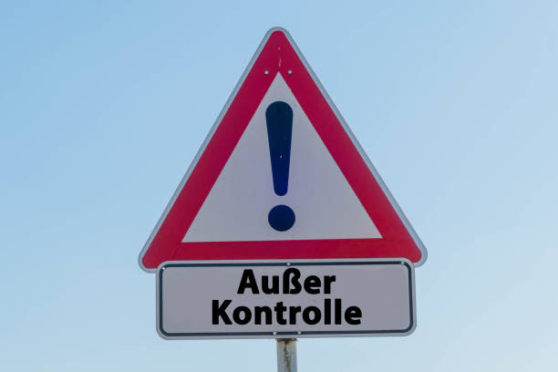 istock Sign Out of Control german 