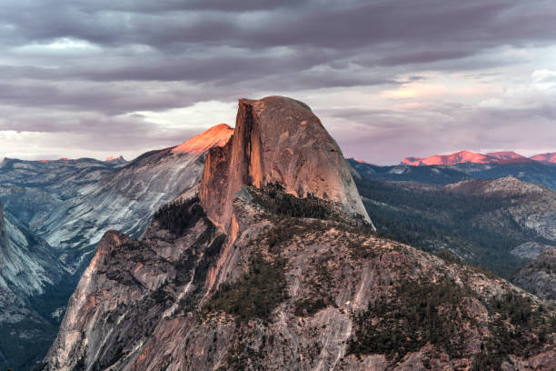 istock Glacier Point - Yosemite National Park 1292334151