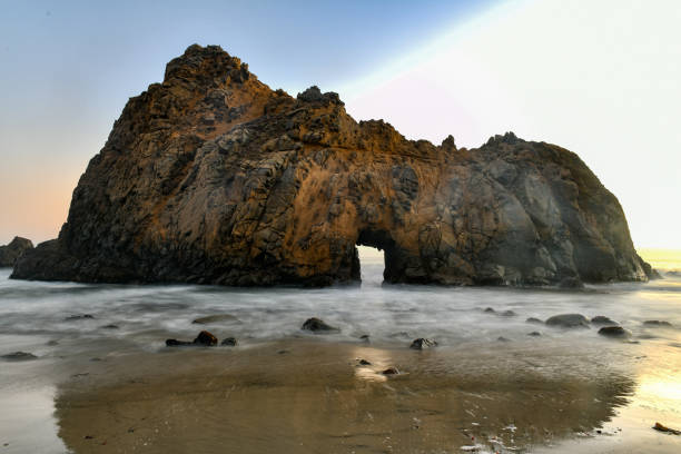istock Pfeiffer Beach - Big Sur, California 1292335116
