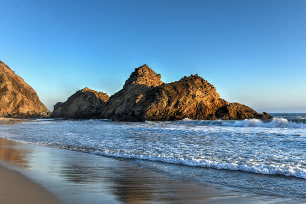 istock Pfeiffer Beach - Big Sur, California 1292336268