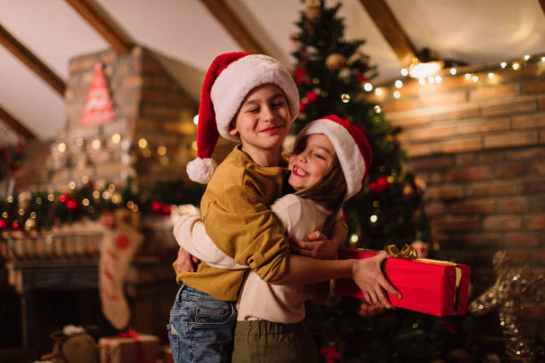 istock She loves her older brother 1292337115