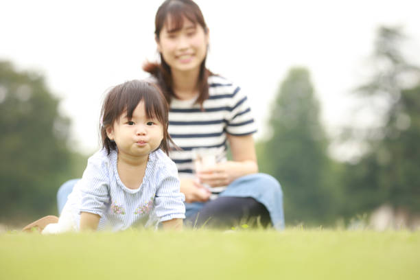 istock Smiley parent and child 1292373361