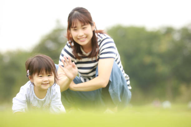 istock Smiley parent and child 1292373386