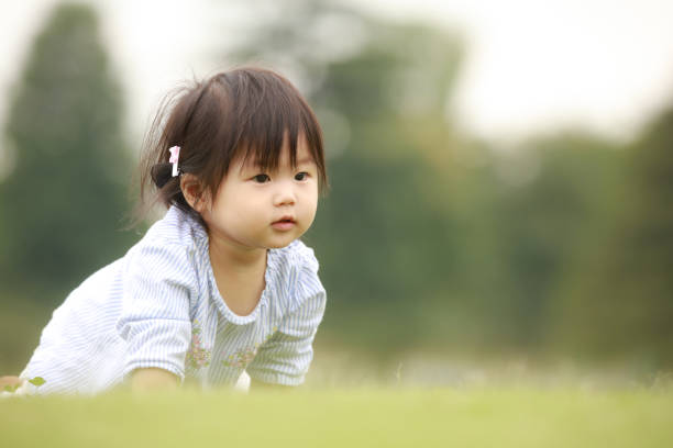 istock Girl hi hi 1292375575