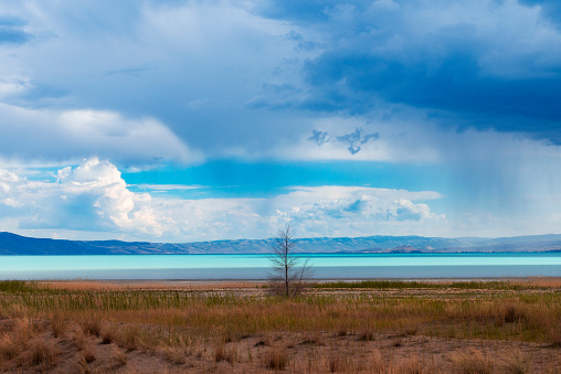 Scenic view of the Bear Lake, located in the border of the Utah and Idaho States, USA.