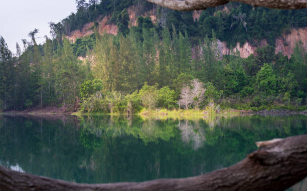 istock Landscape view of lake and mountain 1292409801