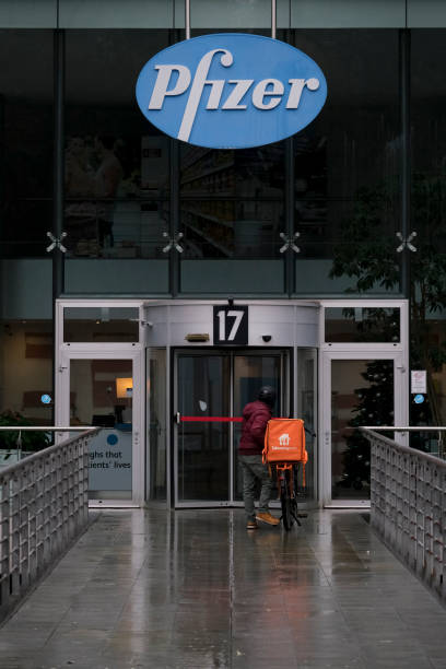 Exterior view of Pfizer Pharmaceutical company's offices in Brussels, Belgium Brussels, Belgium. 21st December 2020. Exterior view of Pfizer Pharmaceutical company's offices. pfizer stock pictures, royalty-free photos & images