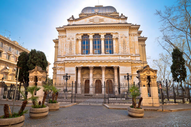 ローマ。ローマのファサードの大シナゴーグ、永遠の都市のユダヤ人寺院 - rome italy city cupola ストックフォトと画像