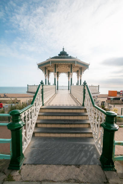 brighton bandstand em east sussex, inglaterra - 1884 - fotografias e filmes do acervo