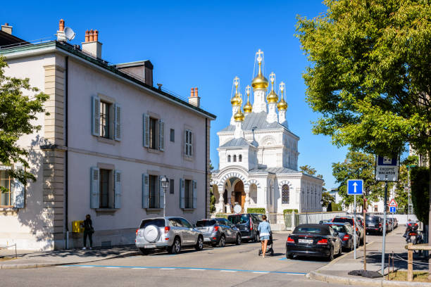 die russische kirche von genf. - christianity spirituality religion one way stock-fotos und bilder