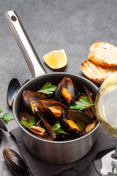istock Traditional seafood mussels 1292614928