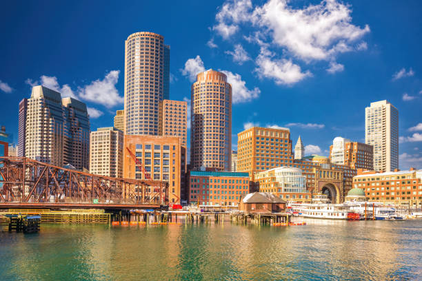 istock Boston downtown at sunny day 1292666412