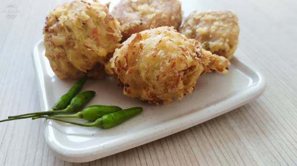 It called "Gorengan bala-bala" Indonesian local food such a fried flourish vegetables. gorengan stock pictures, royalty-free photos & images