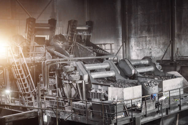 istock Coal beneficiation plant. Screening equipment 1292727202