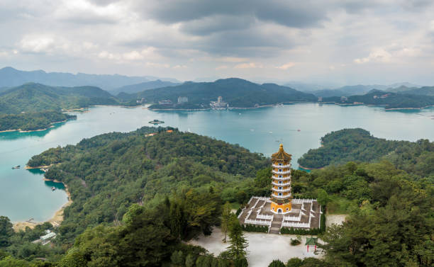 istock Ci'en Pagoda, Sun Moon Lake, Taiwan 1292729372