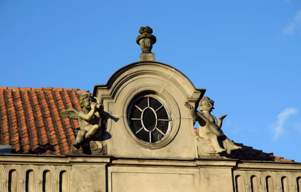 istock Old architectrure details warsaw old town 1292732106