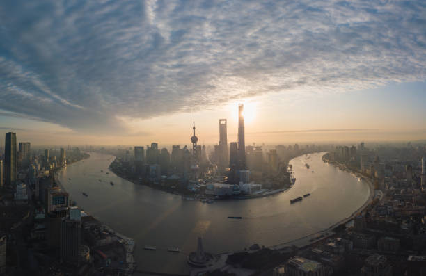 istock Lujiazui at sunrise 1292830766