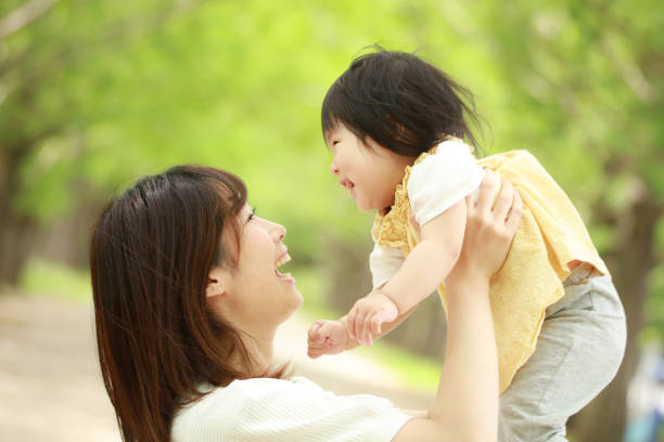 istock Smiley parent and child 1292853270