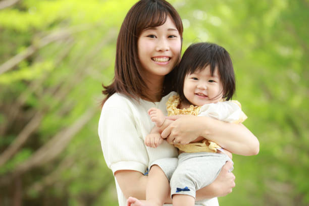 istock Smiley parent and child 1292853330