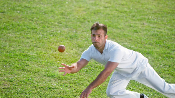 istock Fielder diving on the field 1292871529