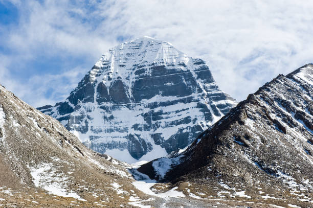 mont sacré kailas au tibet. montagnes de l’himalaya. - bonpo photos et images de collection