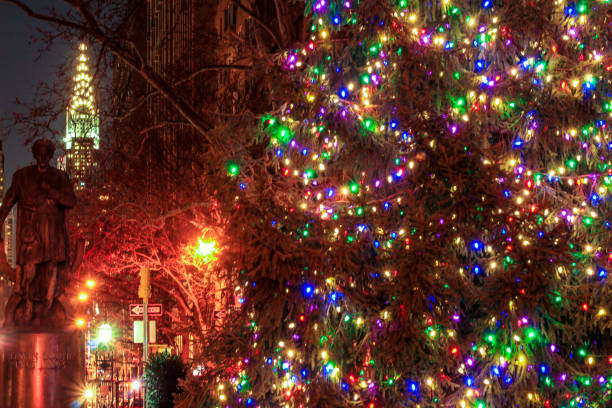 istock Christmas Eve in Gramercy 1292904608